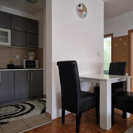 Appartement Centar S à Ni Extérieur photo